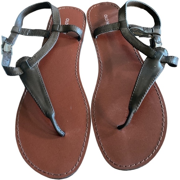 Old Navy Shoes - OLD Navy brown leather thong sandals size 9​